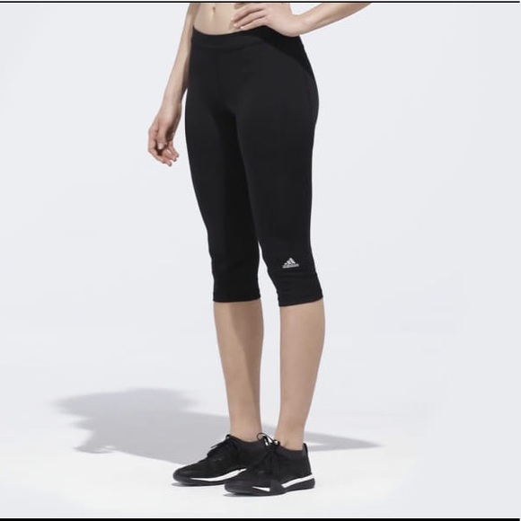 ADIDAS / WOMEN'S BLACK CAPRI SIZE M - Picture 1 of 7